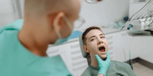 delaying dental implants risks